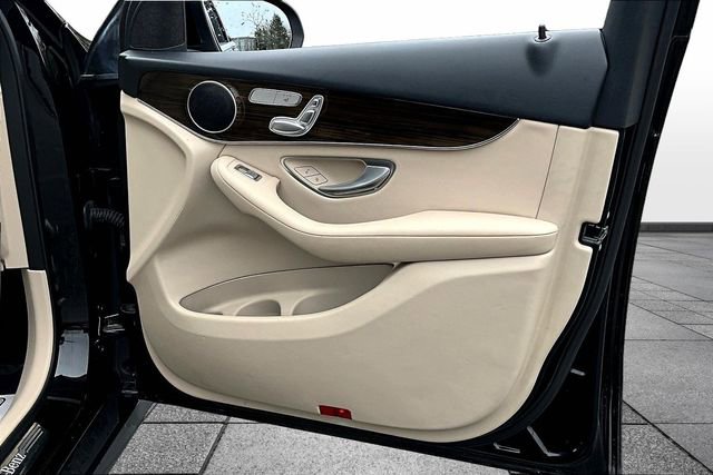 Certified 2021 Mercedes-Benz GLC 300 4MATIC image 31