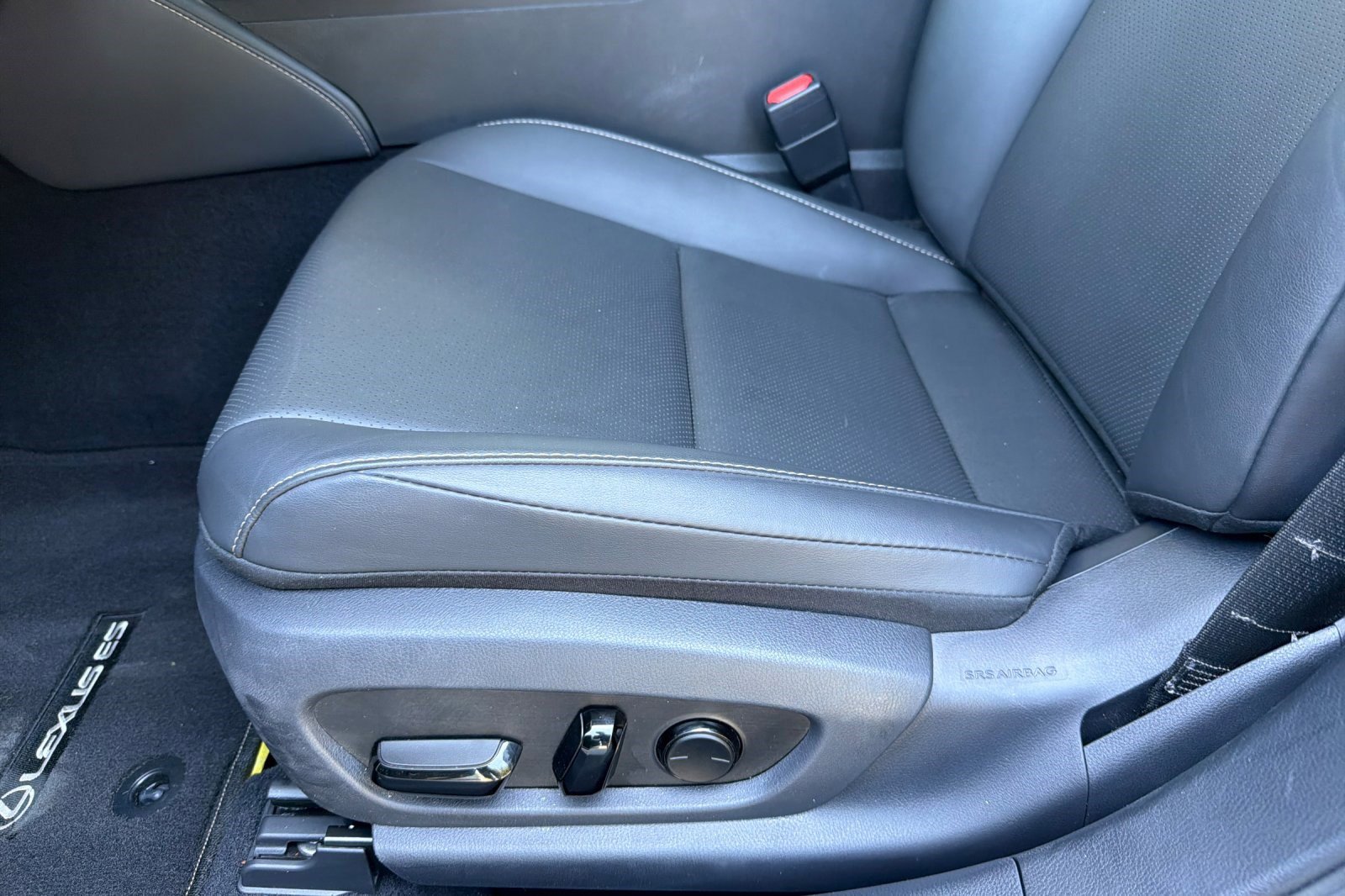 Certified 2025 Lexus ES 350 FWD image 14