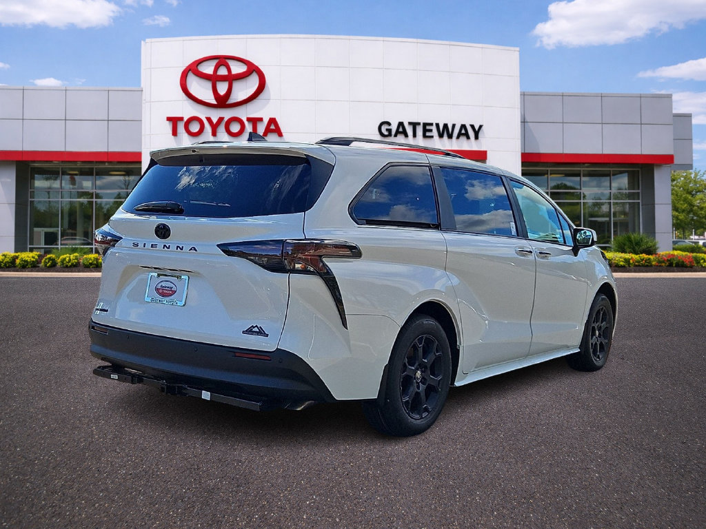 New 2026 Toyota Sienna XLE Woodland Edition AWD/4WD image 4
