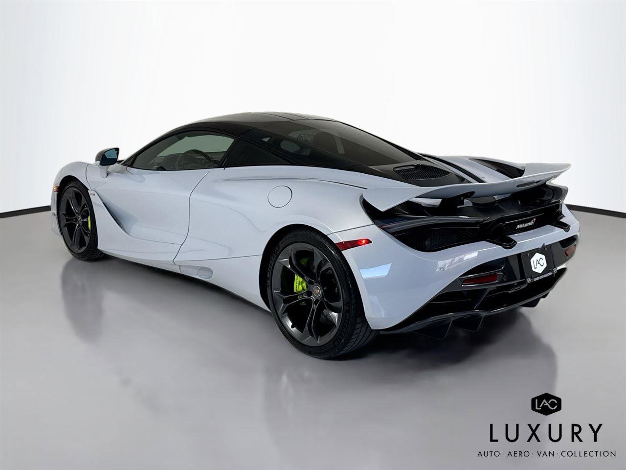 Used 2018 McLaren 720S image 8