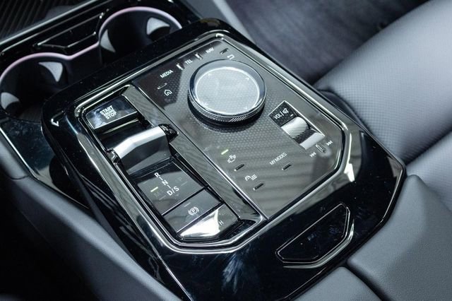 New 2026 BMW 530i xDrive w/ M Sport Package image 21