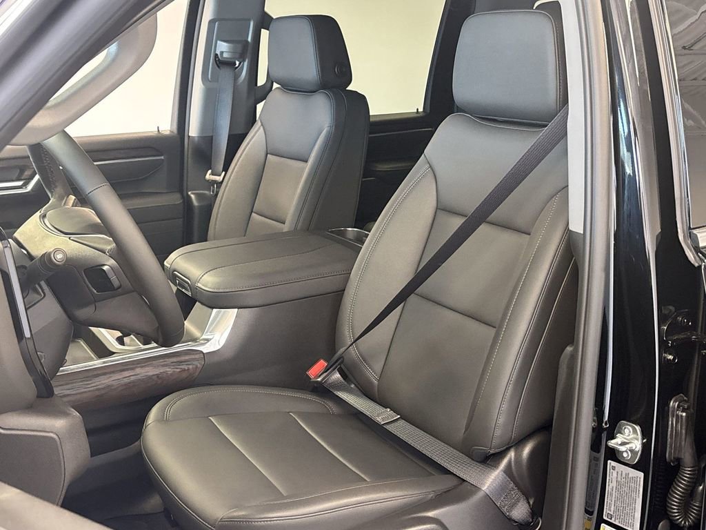 New 2025 GMC Sierra 2500 SLT w/ SLT Premium Package image 24