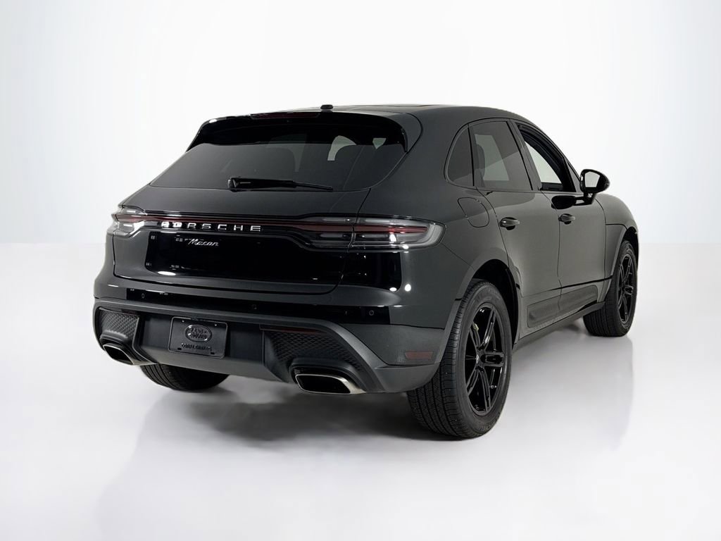 Used 2024 Porsche Macan AWD/4WD image 5