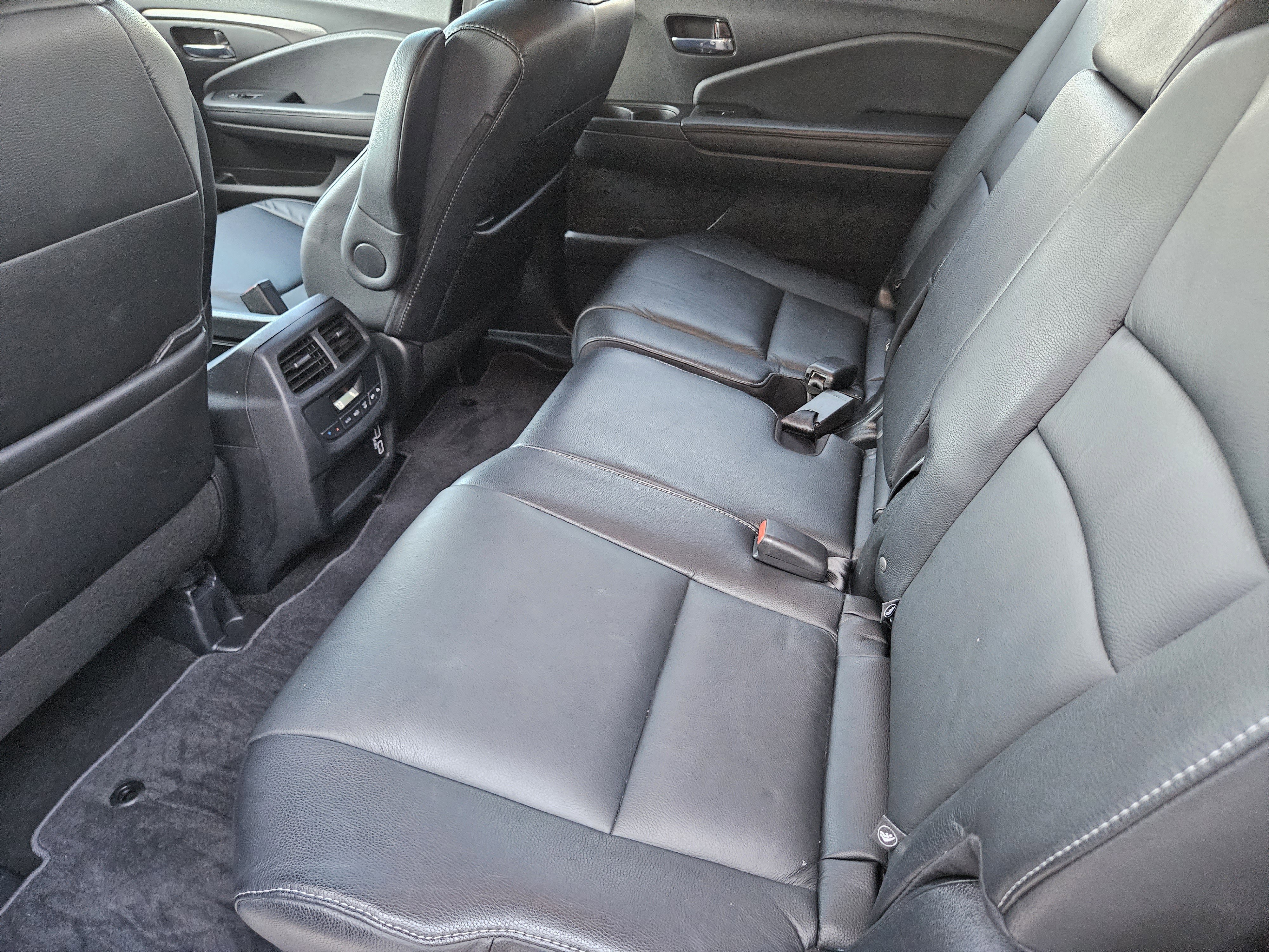 Used 2022 Honda Pilot EX-L image 29