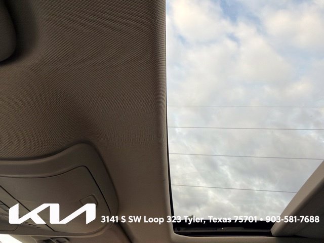 Used 2018 Buick Enclave Avenir w/ Avenir Technology Package FWD image 23
