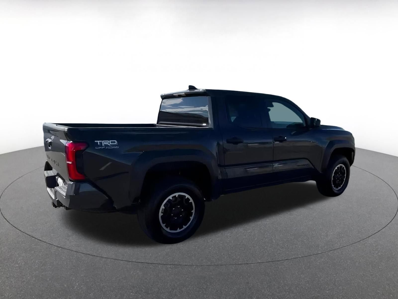 Used 2025 Toyota Tacoma TRD Off-Road image 15
