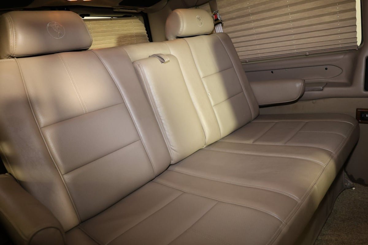 Used 2016 GMC Savana 2500 RWD image 13