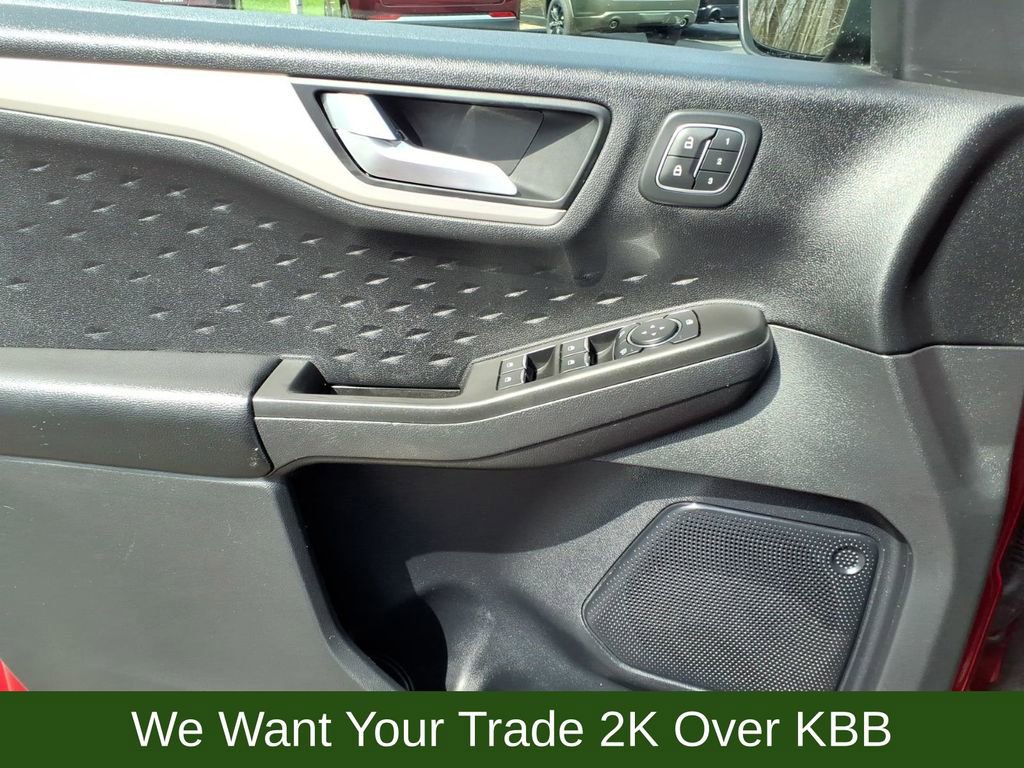 Used 2020 Ford Escape SEL image 17