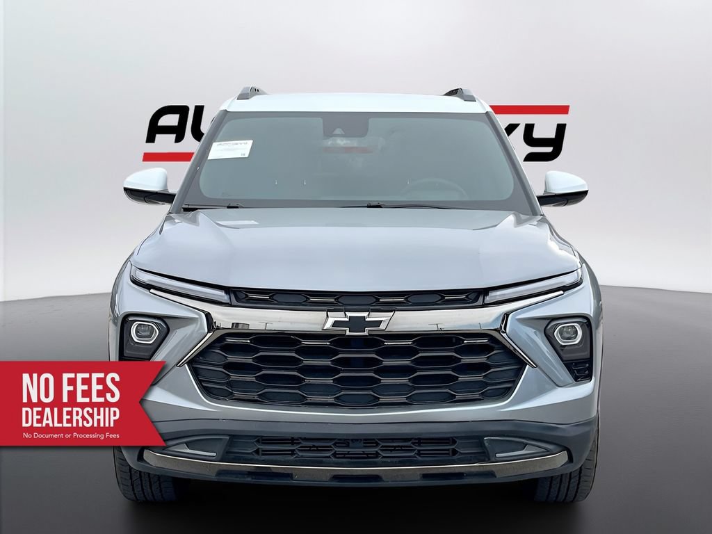 Used 2024 Chevrolet TrailBlazer ACTIV w/ Driver Confidence Package AWD/4WD image 2