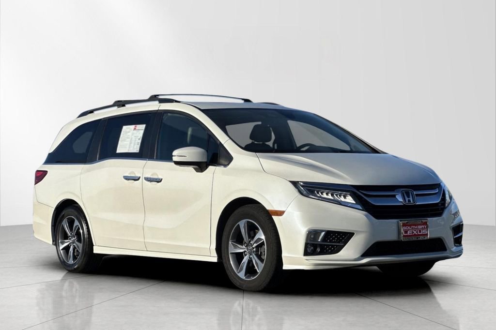 Used 2018 Honda Odyssey Touring image 8