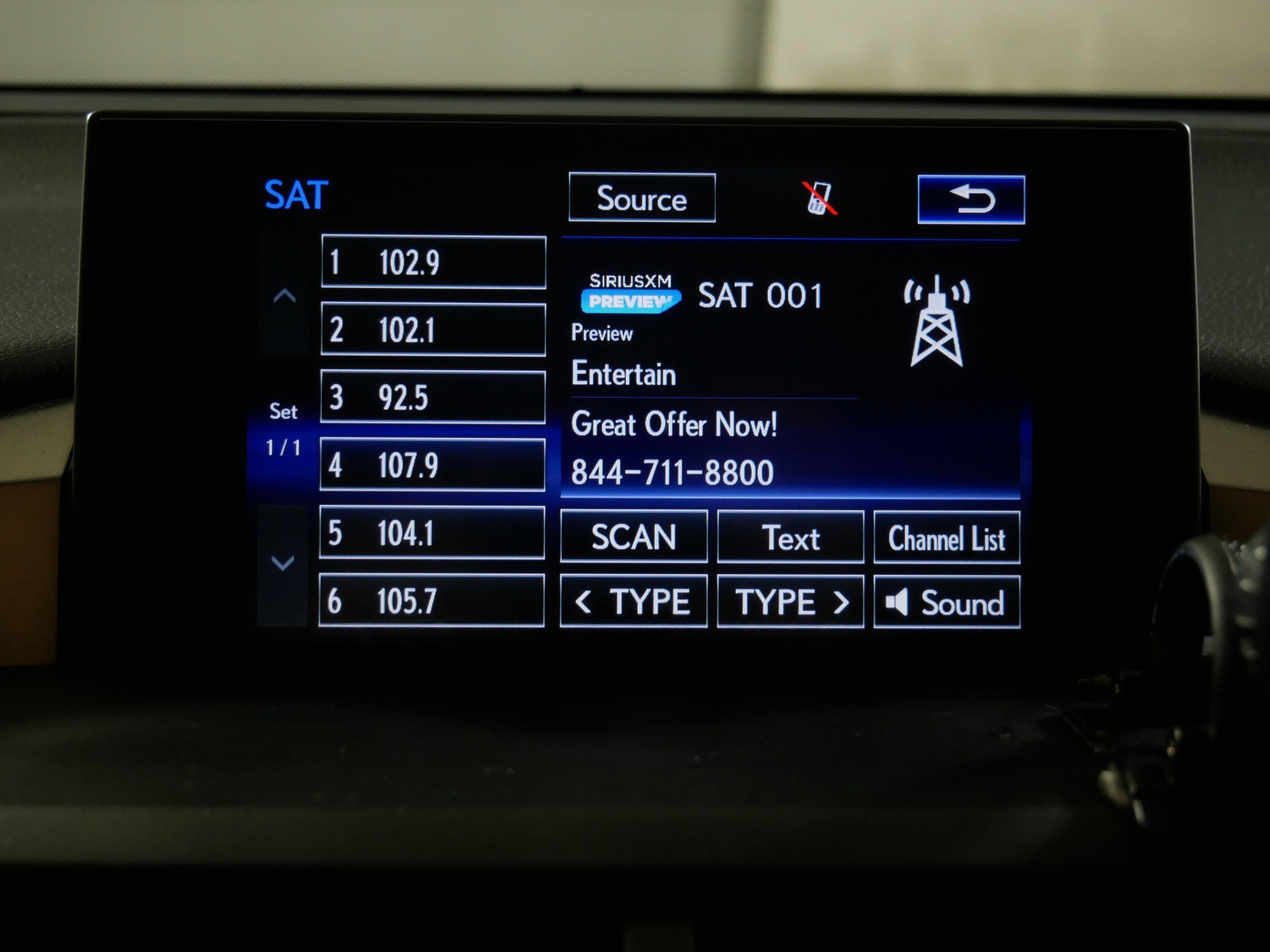 Used 2016 Lexus NX 300h AWD image 22