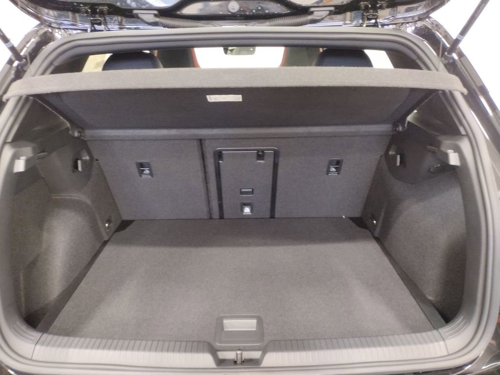 New 2025 Volkswagen GTI Autobahn image 16