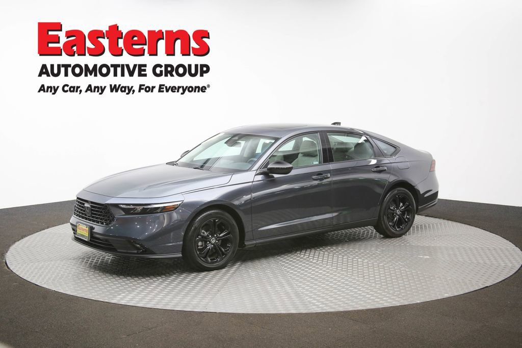 Used 2025 Honda Accord SE image 57