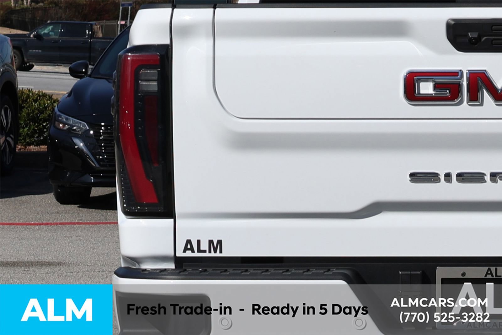 Used 2026 GMC Sierra 2500 AT4 image 11