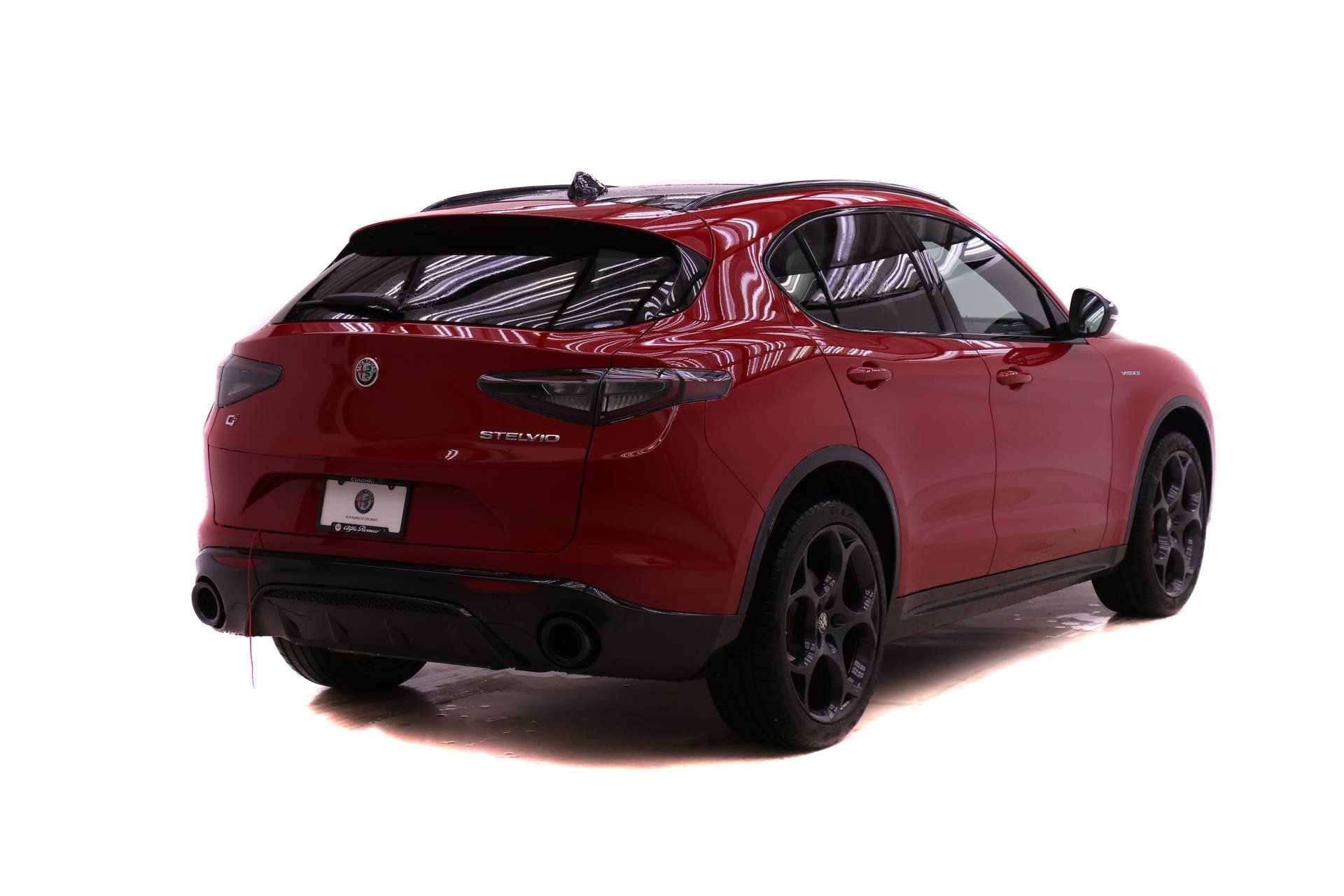 New 2026 Alfa Romeo Stelvio Sprint AWD/4WD image 4
