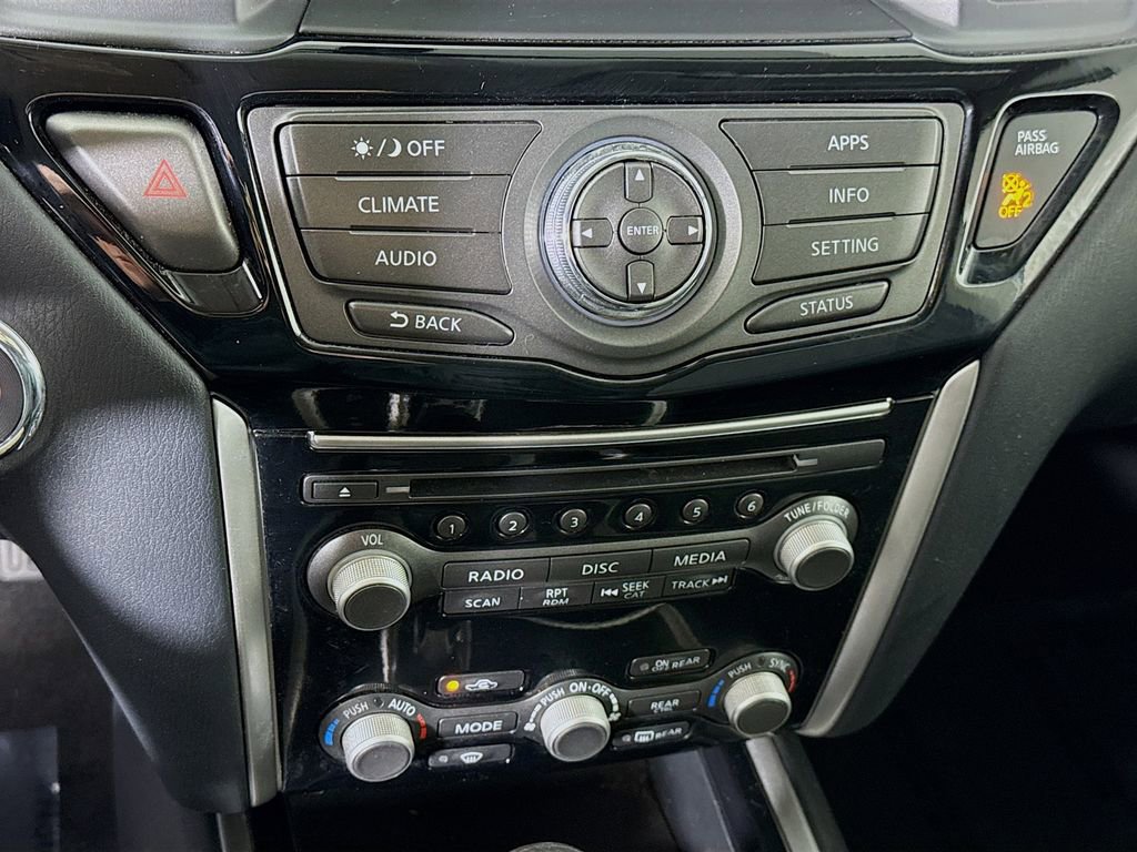 Used 2020 Nissan Pathfinder S image 8