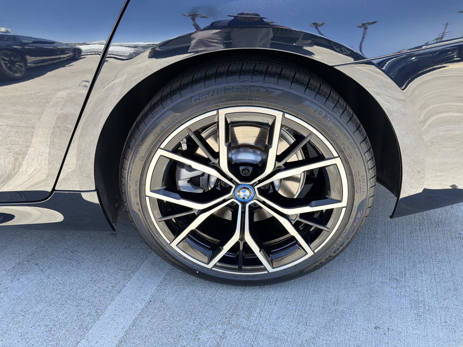 Used 2023 BMW 530e RWD image 6