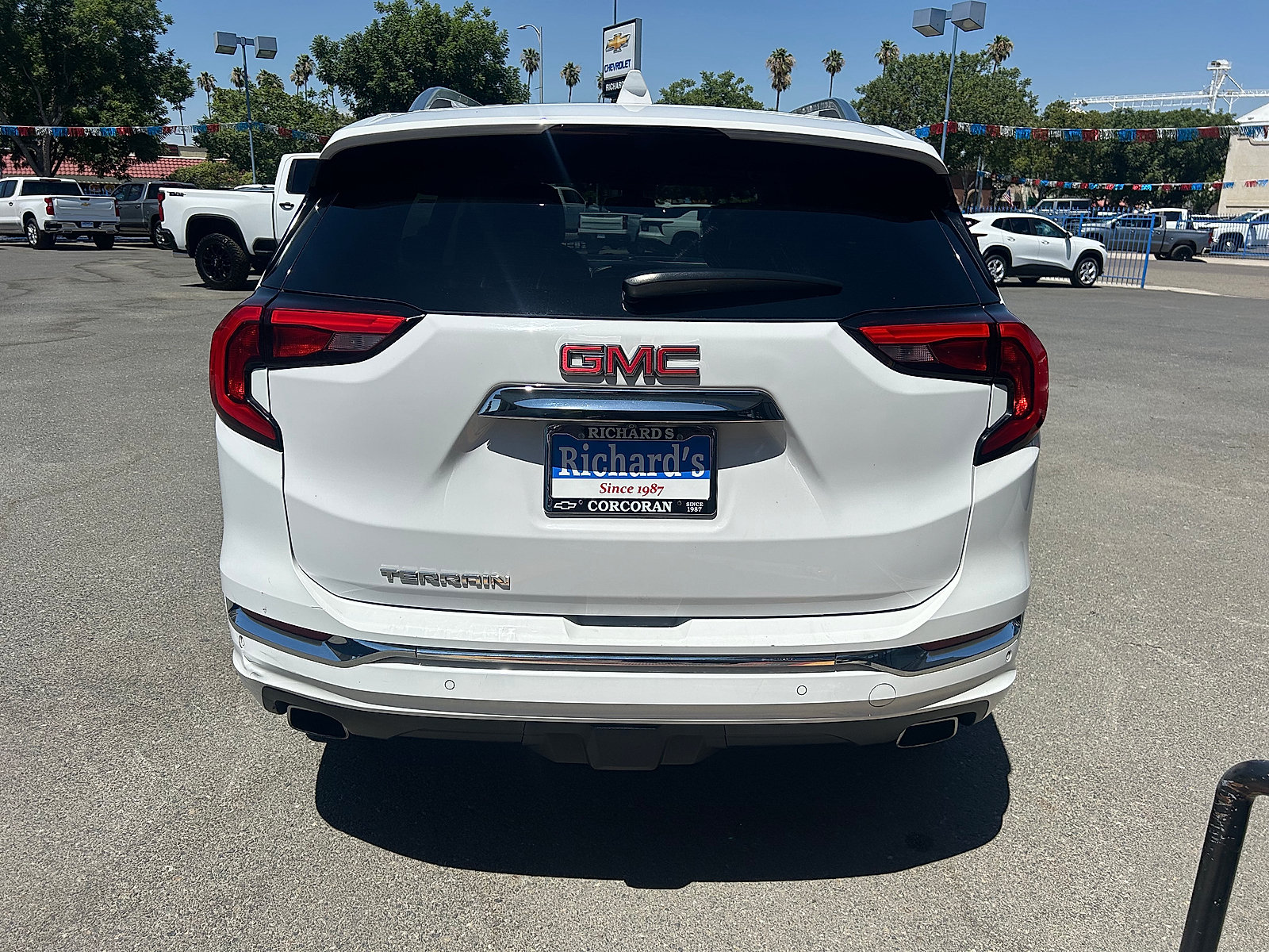 Used 2018 GMC Terrain Denali w/ Comfort Package FWD image 4