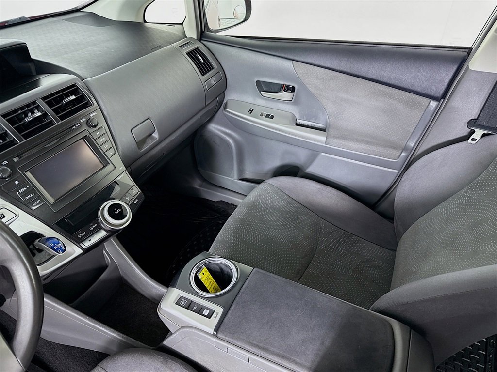 Used 2013 Toyota Prius V Five image 21