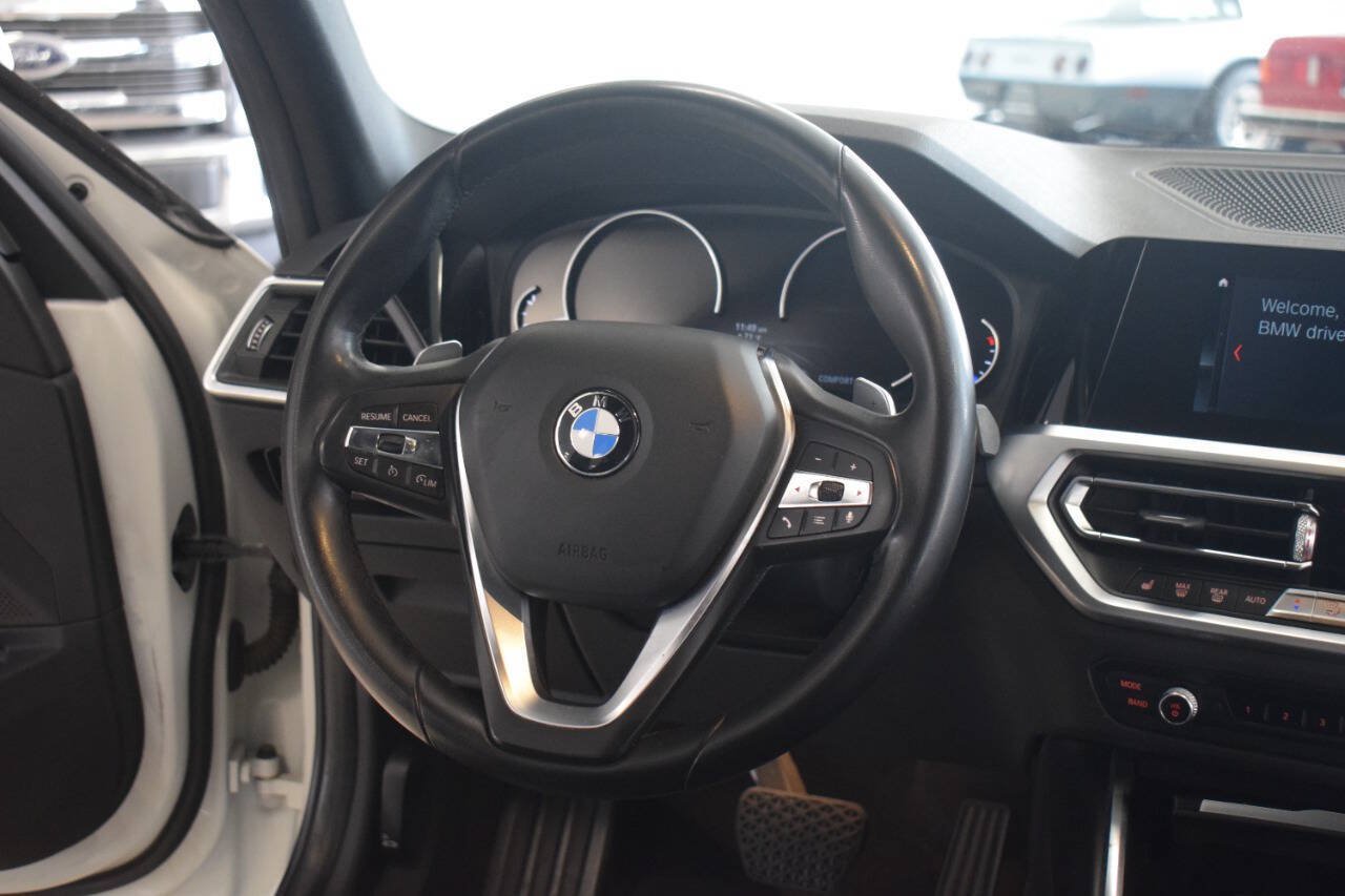Used 2019 BMW 330i Sedan w/ Driving Assistance Package RWD image 42