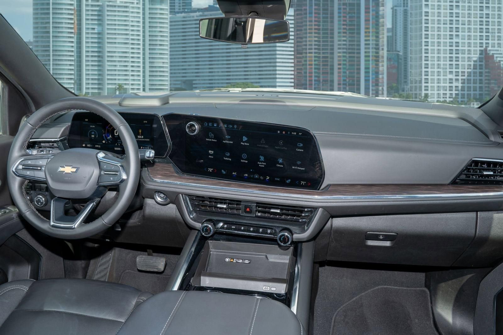 Used 2025 Chevrolet Tahoe LT image 22