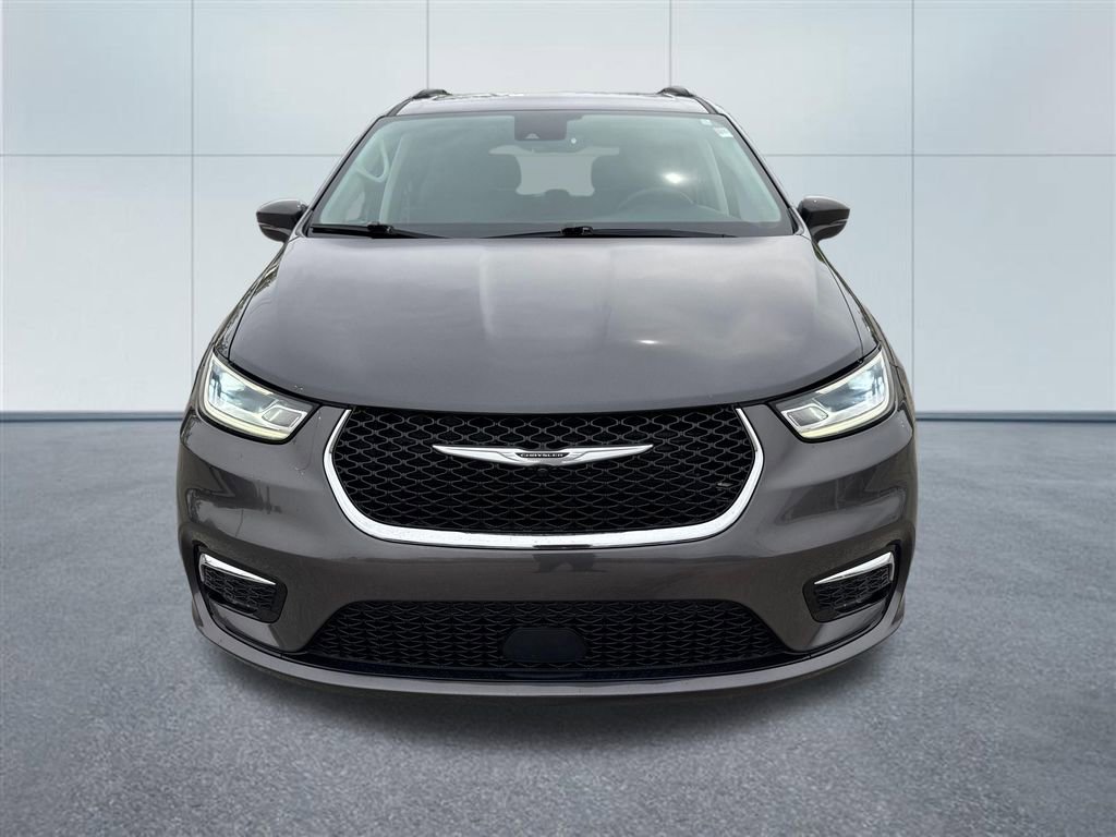 Used 2022 Chrysler Pacifica Touring-L FWD image 8