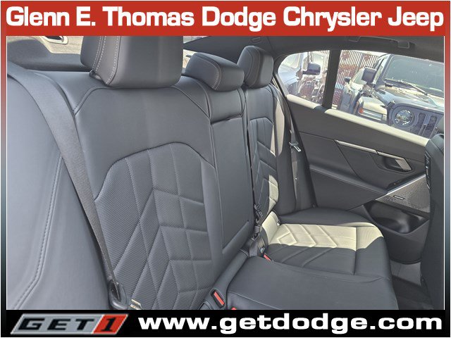 Used 2025 BMW 530i w/ M Sport Package RWD image 30