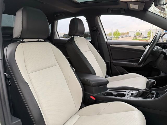 Used 2019 Volkswagen Jetta R-Line FWD image 13