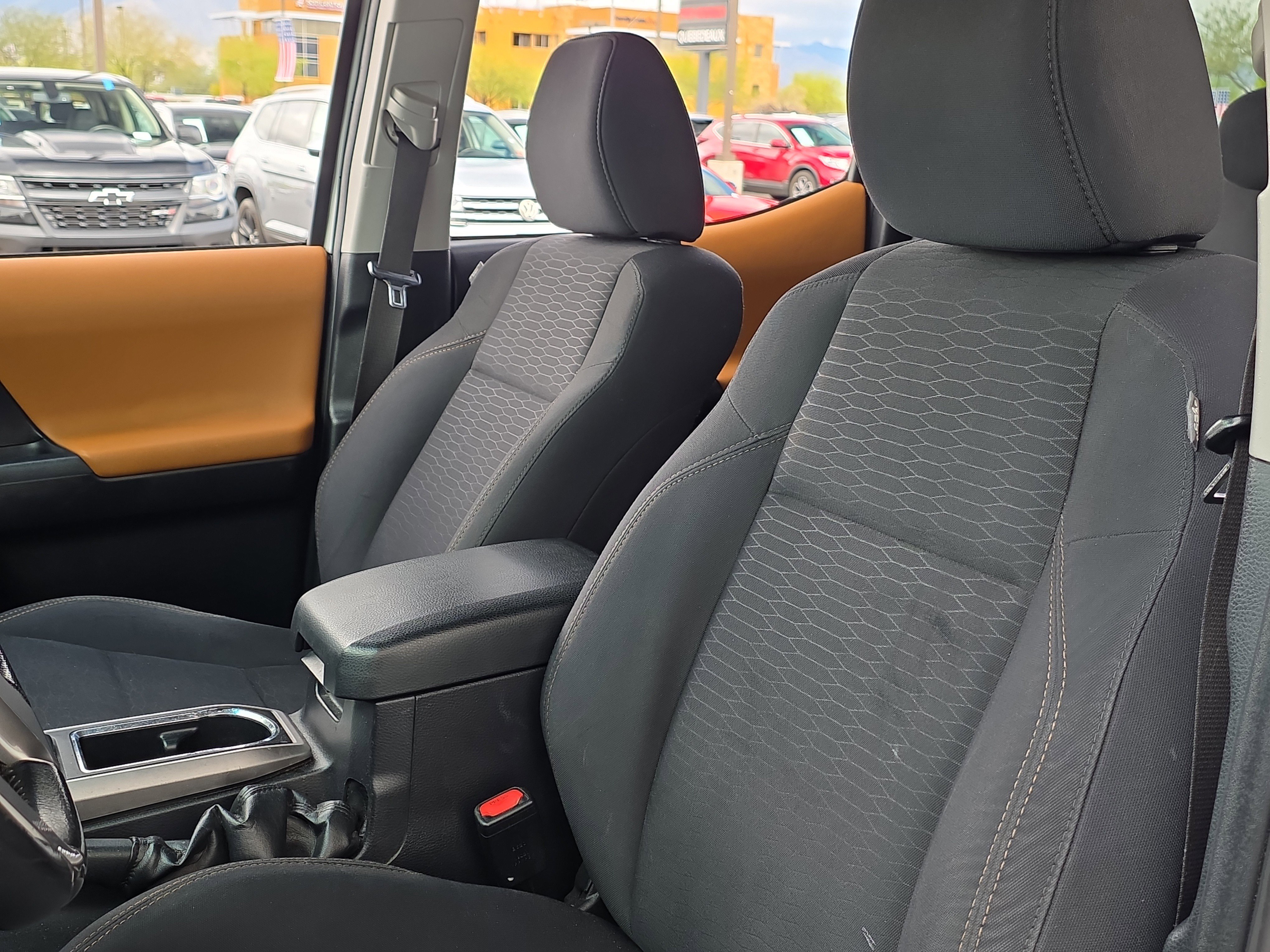 Used 2017 Toyota Tacoma SR5 w/ Tow Package image 13