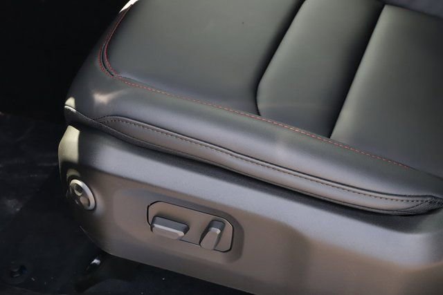 New 2025 Jeep Gladiator Rubicon w/ Safety Group image 18