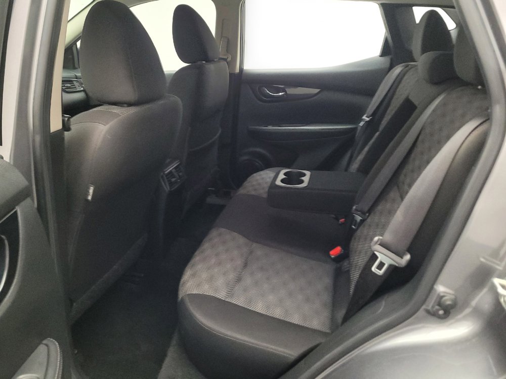 Used 2018 Nissan Rogue Sport SV FWD image 18