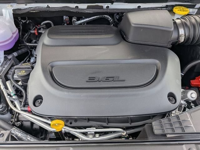 New 2027 Chrysler Pacifica Select FWD image 34
