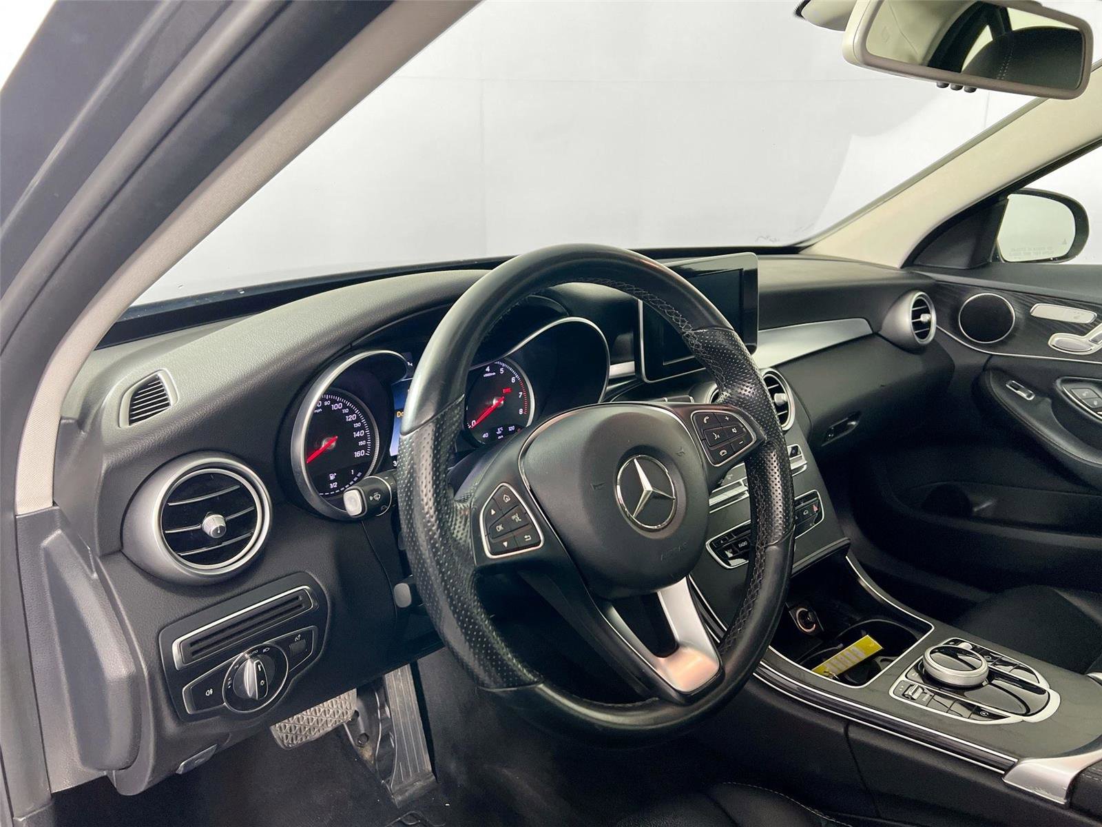 Used 2017 Mercedes-Benz C 300 4MATIC Sedan image 10