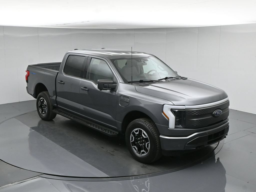 Used 2023 Ford F150 Lightning XLT AWD/4WD image 39