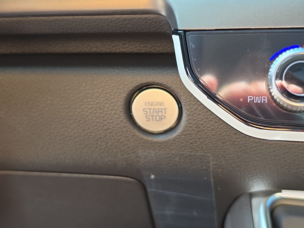 New 2027 Kia Carnival EX FWD image 28