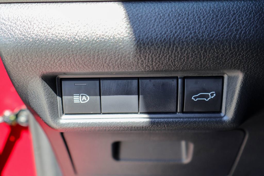 Used 2025 Toyota Grand Highlander AWD image 17
