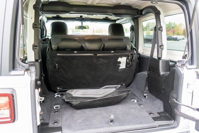 Used 2021 Jeep Wrangler Sport image 10