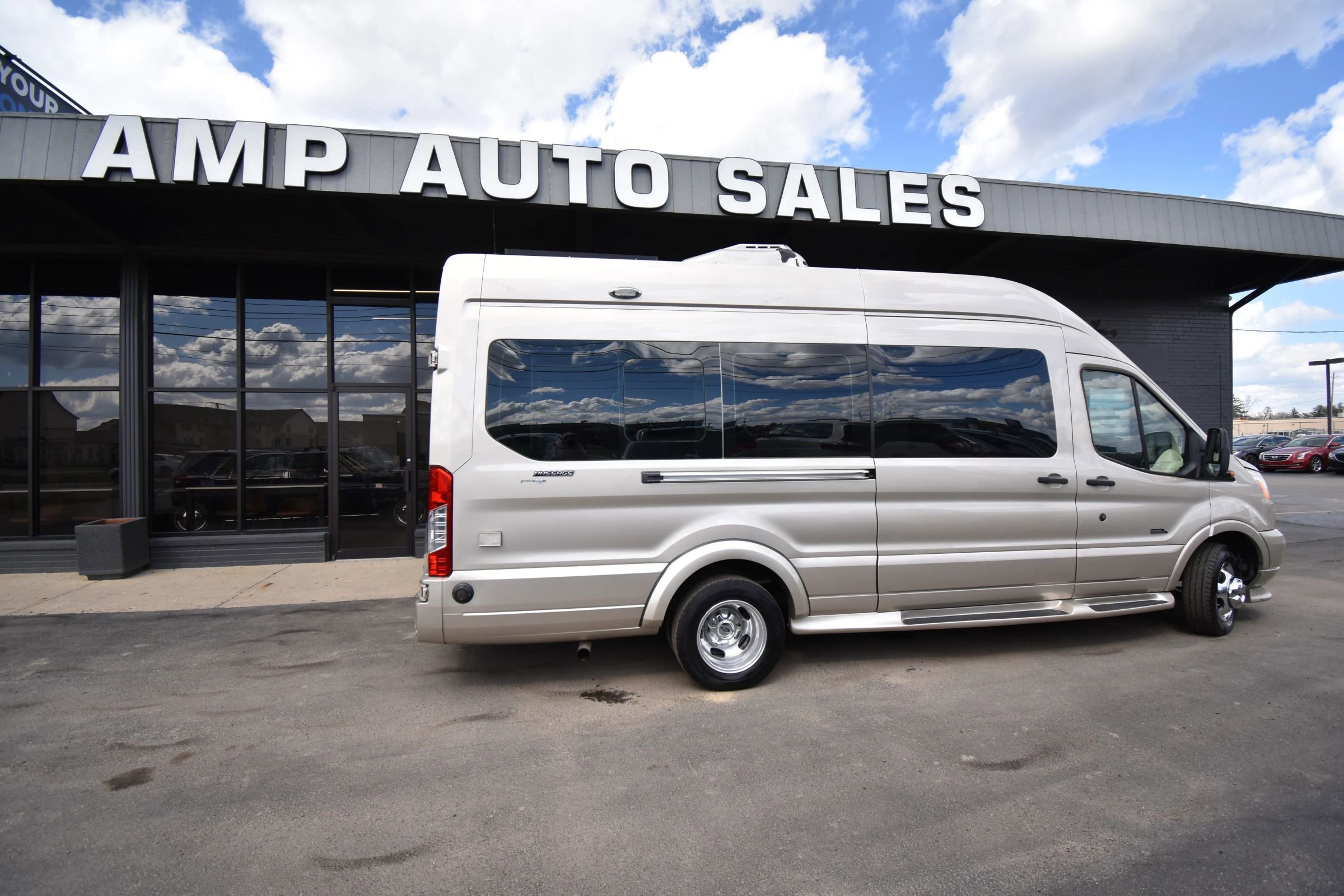 Used 2019 Ford Transit 350 148 High Roof Extended DRW w/ Premium Package RWD image 7