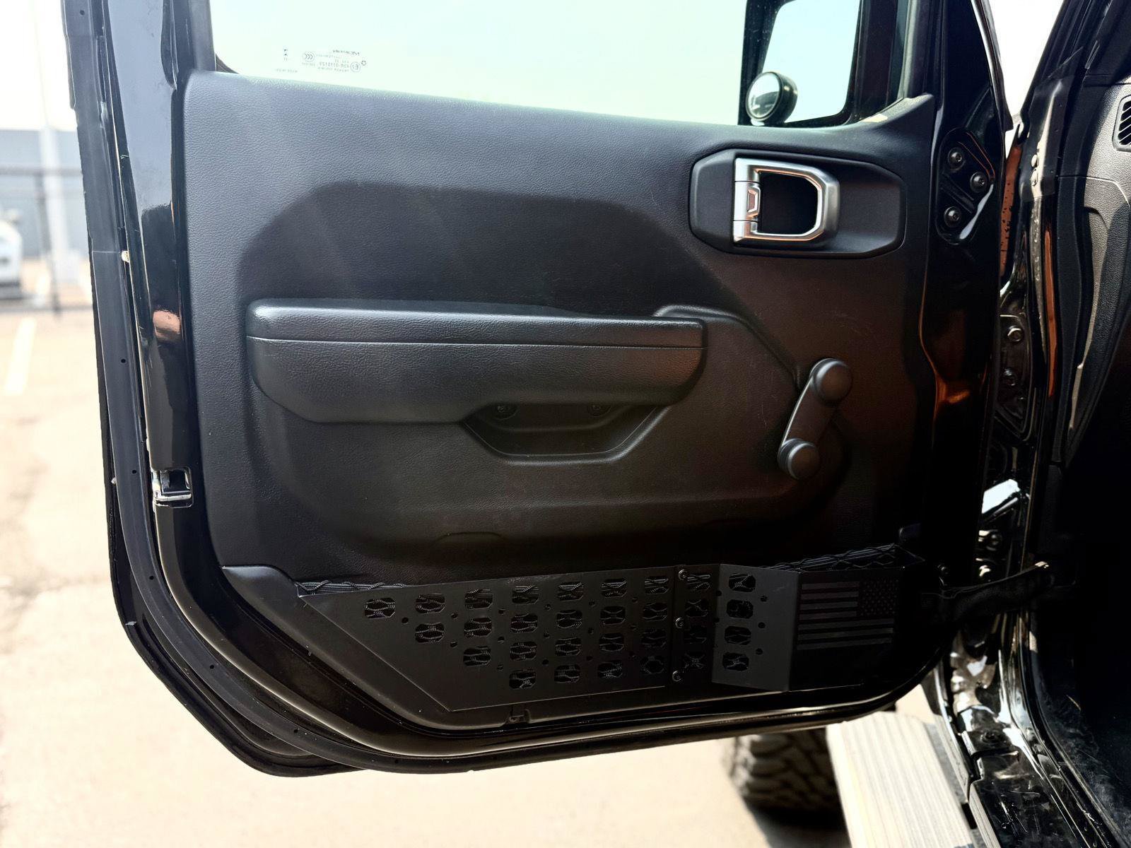 Used 2023 Jeep Gladiator Sport AWD/4WD image 12