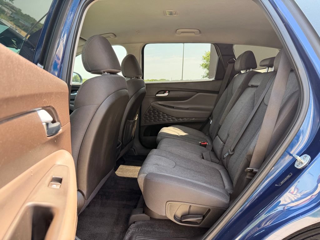 Used 2019 Hyundai Santa Fe SE AWD/4WD image 5