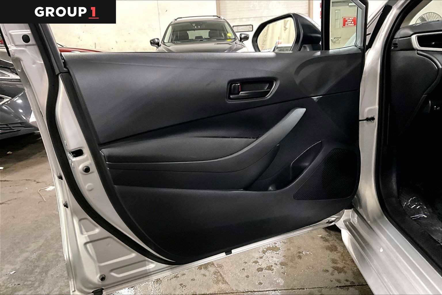 Certified 2025 Toyota Corolla LE FWD image 22