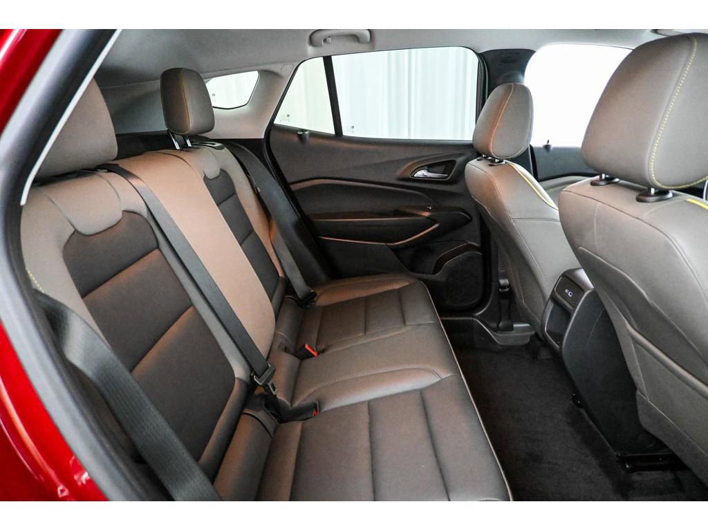 Used 2024 Chevrolet Trax ACTIV image 17