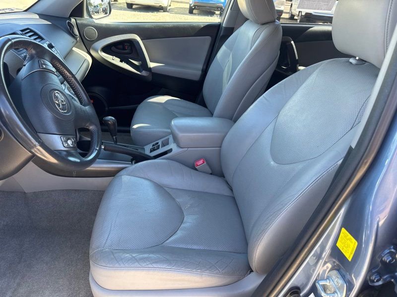 Used 2010 Toyota RAV4 Limited image 9