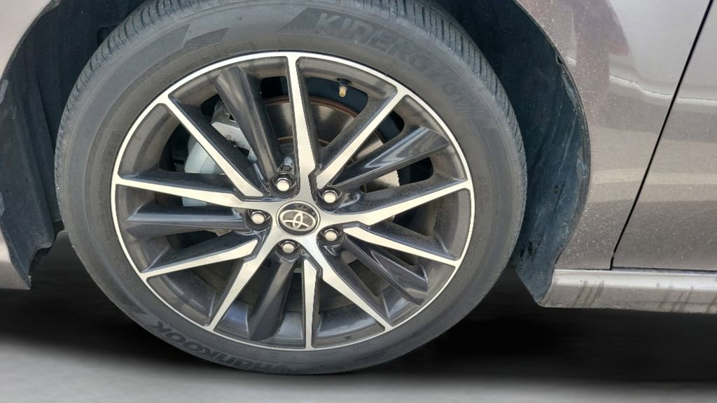 Used 2022 Toyota Camry SE w/ Convenience Package image 7