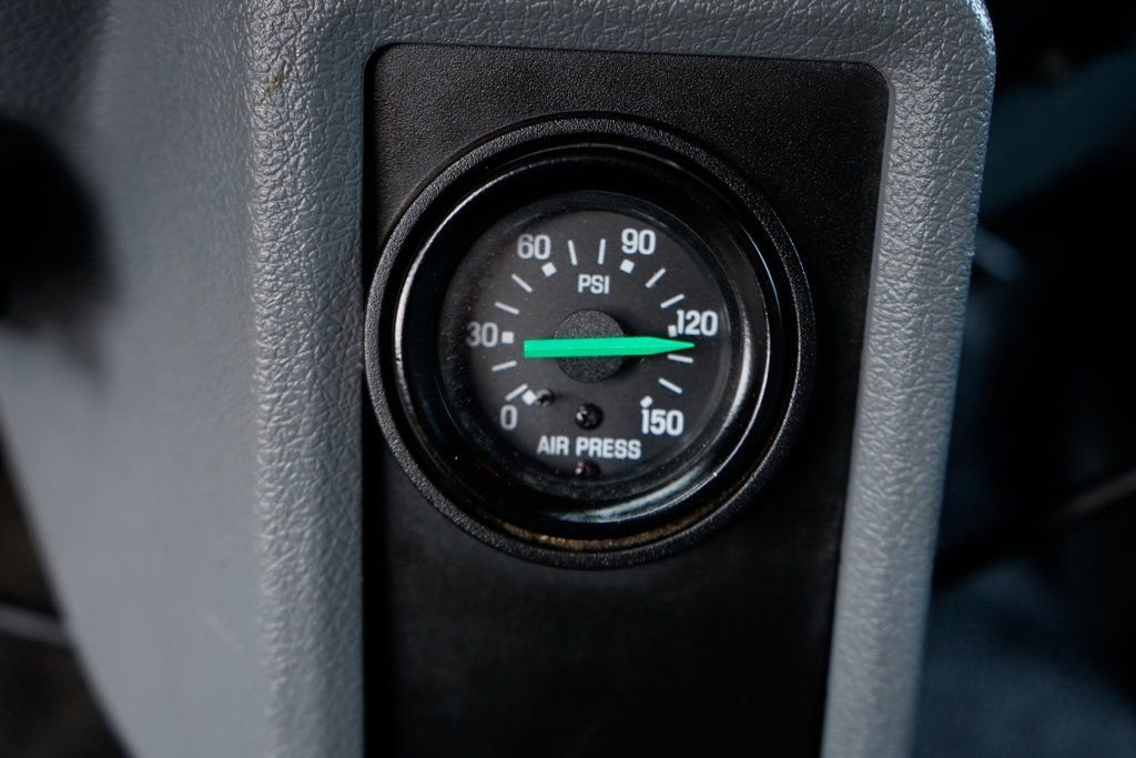 Used 2016 Ford F650 2WD Regular Cab Super Duty image 32