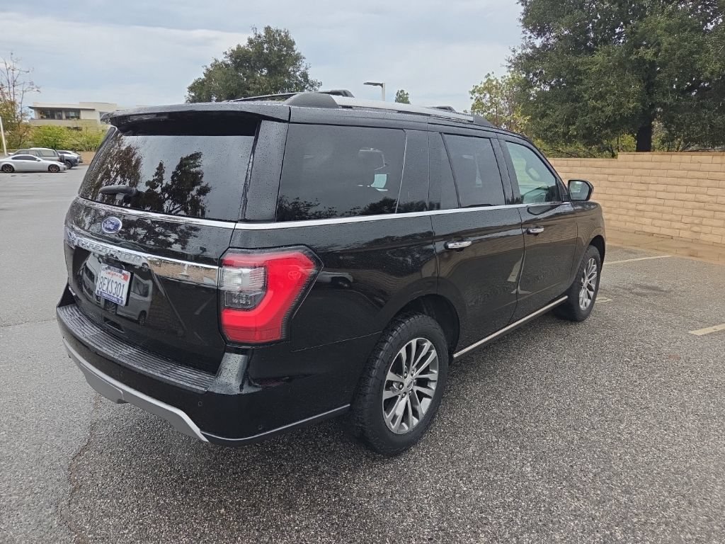 Used 2018 Ford Expedition Limited w/ Equipment Group 301A AWD/4WD image 5