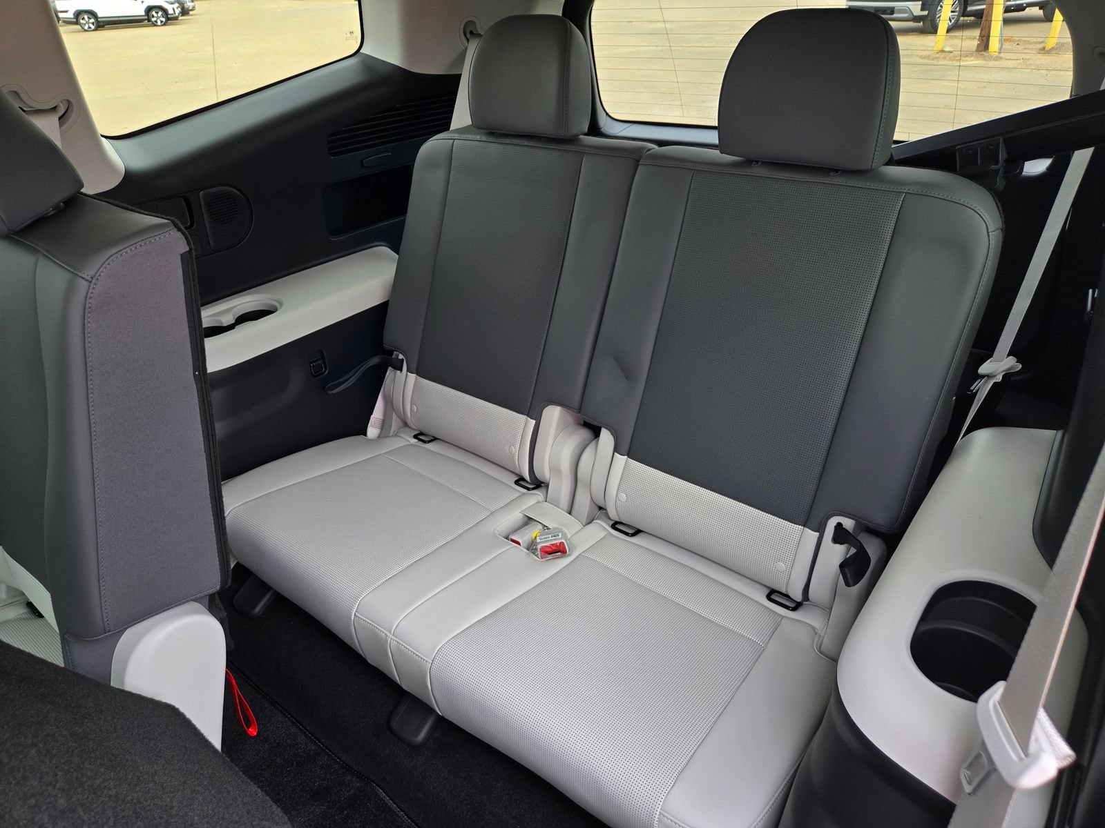 New 2026 Hyundai Ioniq 9 SEL AWD/4WD image 18