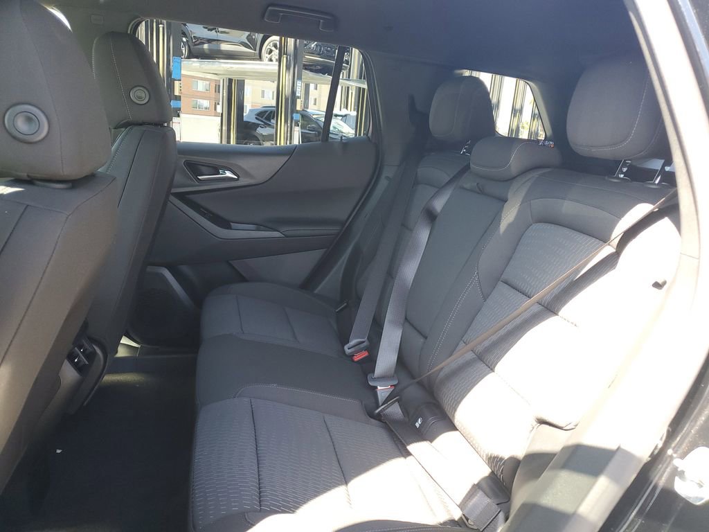 New 2026 Chevrolet Equinox LT image 13