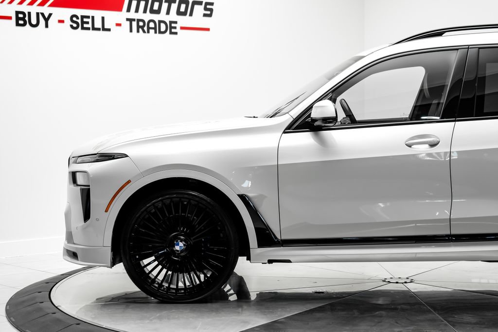 Used 2025 BMW ALPINA XB7 AWD/4WD image 14