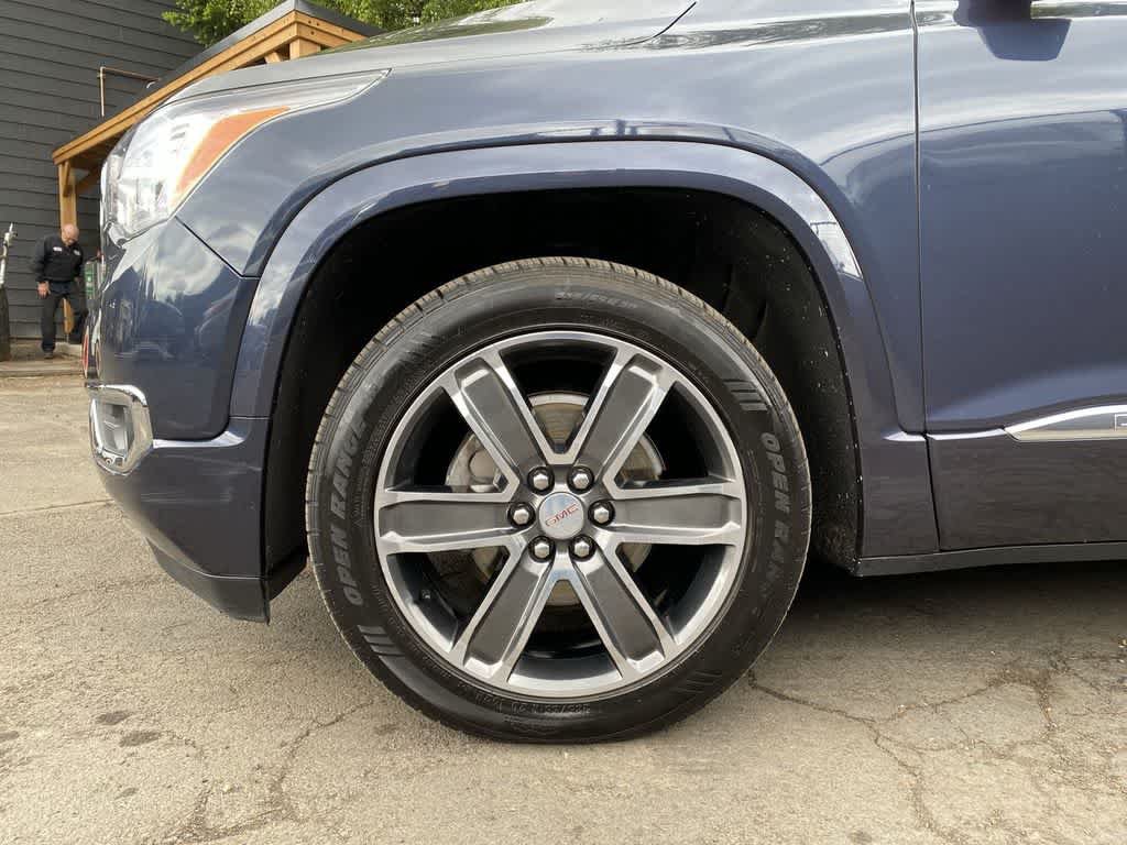 Used 2018 GMC Acadia Denali w/ Technology Package AWD/4WD image 11